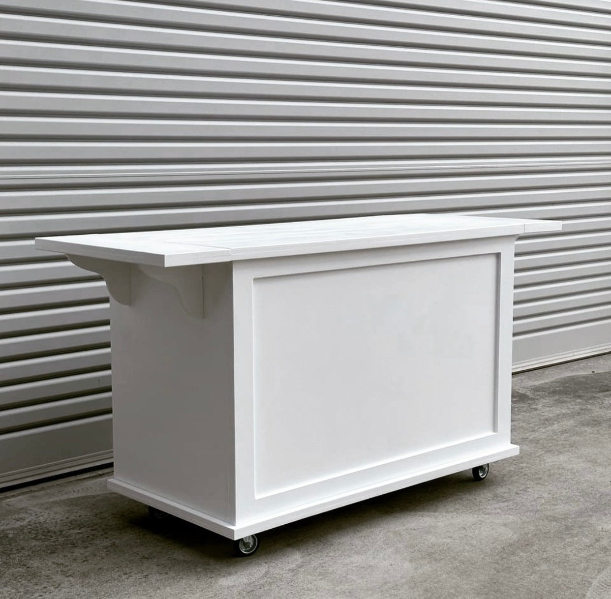 Bar White