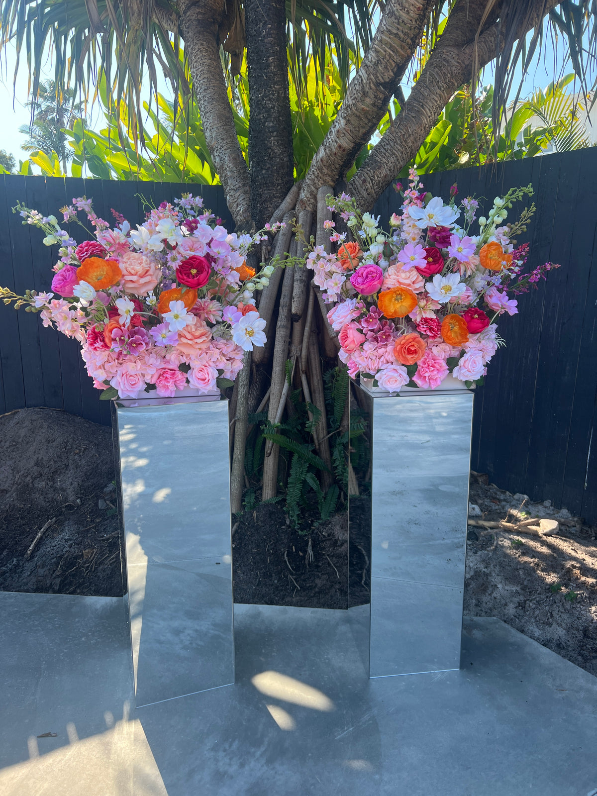 Plinths Mirrored Square